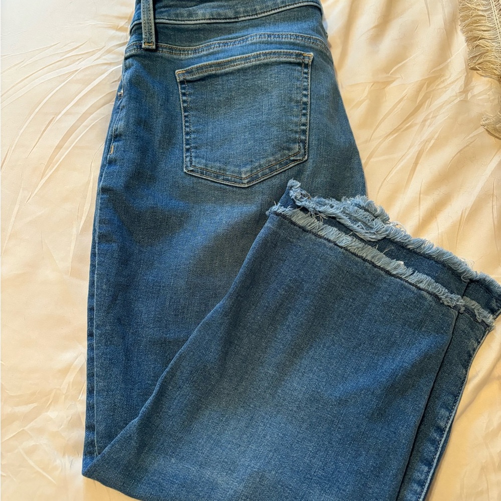 Chico’s Crop So Sliming Girlfriend Slim Crop Denim Jean 2.5P